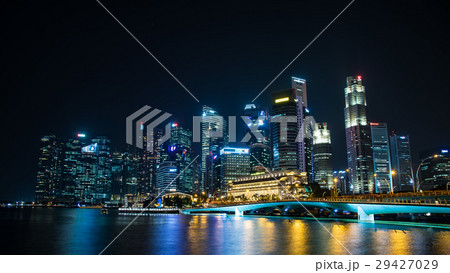 シンガポールの高層ビル 夜景 シンガポールの高層ビル 夜景 29427029