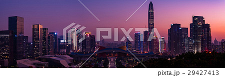 中国 深セン中心地の夕景 マジックアワー 大パノラマ 中国 深セン中心地の夕景 マジックアワー 大パノラマ 29427413