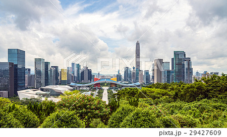 中国 深センの高層ビル群の風景の写真素材 中国 深センの高層ビル群の風景の写真素材