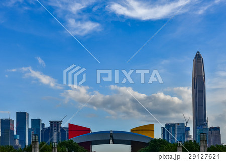 中国・深センの高層ビル群の風景 29427624
