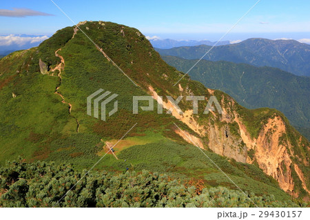 尾瀬・燧ケ岳山頂と平ヶ岳遠望 29430157