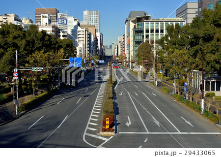 日比谷通りの芝公園歩道橋から見た御成門方向 29433065