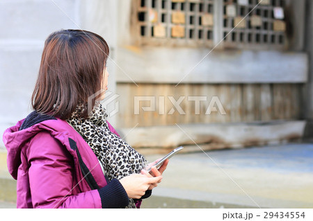 OLの休日 スマホで検索しながらお寺巡り OLの休日 スマホで検索しながらお寺巡り 29434554