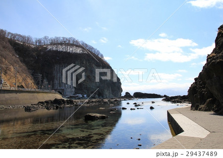 北海道泊村の海　透明で綺麗な海 29437489