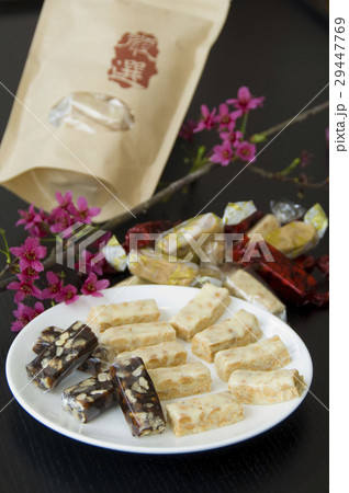 ヌガー 落花生 ピーナッツ 29447769