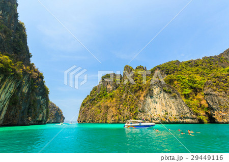 Pilae bay world-class diving place and beauty. 29449116