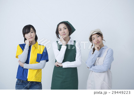 考えるパート従業員　サービス業販売業 29449223