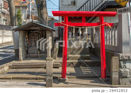 鵜ノ木八幡神社の庚申塔と稲荷社 鵜ノ木八幡神社の庚申塔と稲荷社 29452852