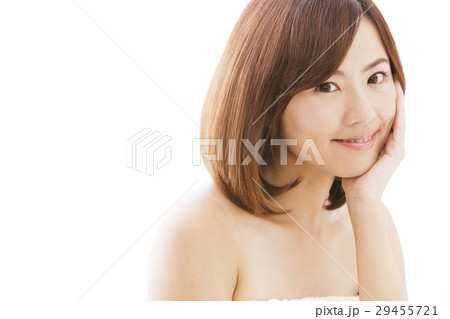 ビューティー　女性　スキンケア　ビューティ　若い女性　チューブトップ　美容 29455721