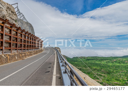 Beautiful mountain road Beautiful mountain road 29465177