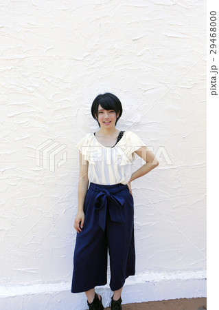 女性　ポートレート 29468000