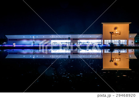 水たまりの向こう側(水たまりふれくしょん) 水たまりの向こう側(水たまりふれくしょん) 29468920