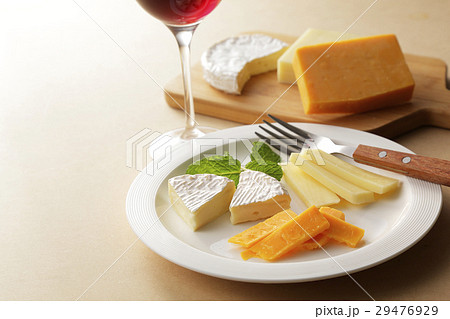 チーズとワイン 29476929