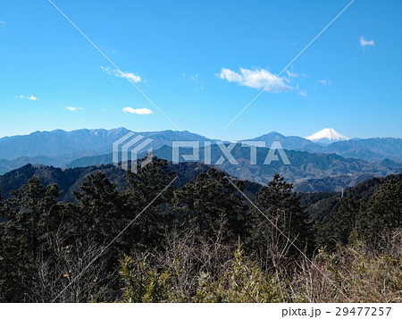 高尾山から小仏城山への登山道 もみじ台から眺望する富士山 2月下旬 高尾山から小仏城山への登山道 もみじ台から眺望する富士山 2月下旬 29477257