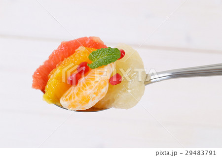 Citrus and pomegranate salad Citrus and pomegranate salad 29483791