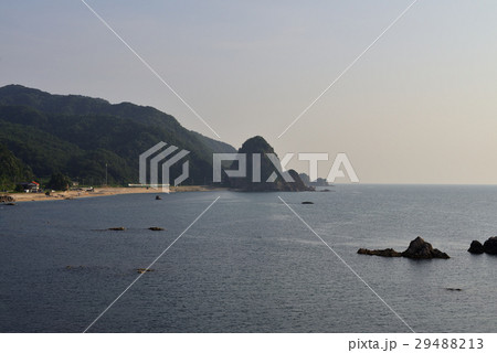 日本海沿いを走るL特急いなほ 29488213