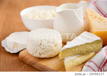 Fresh dairy products.  29490157