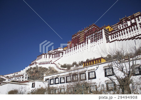中国チベット自治区の世界遺産『ポタラ宮』 29494908
