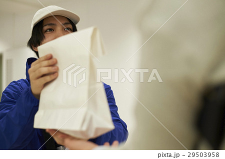 フードデリバリー オフィス利用 フードデリバリー オフィス利用 29503958