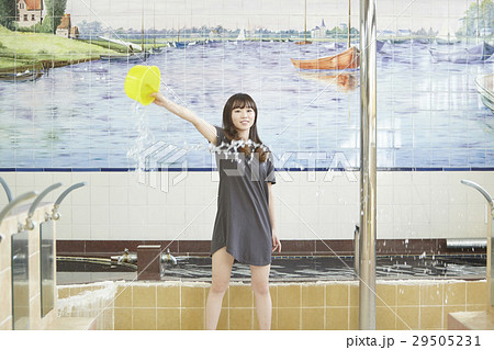 銭湯女子　入浴　ポートレート 29505231