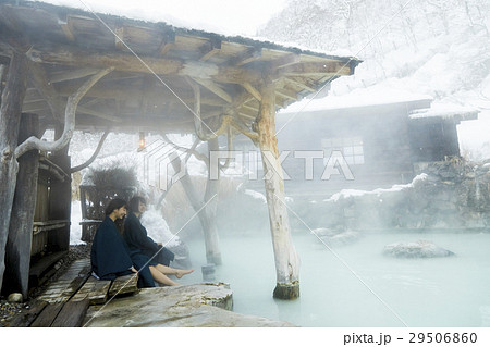 女子旅 雪景色の温泉 女子旅 雪景色の温泉 29506860