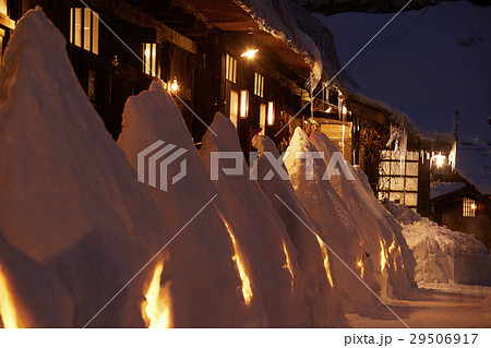 女子旅　雪景色の温泉 29506917