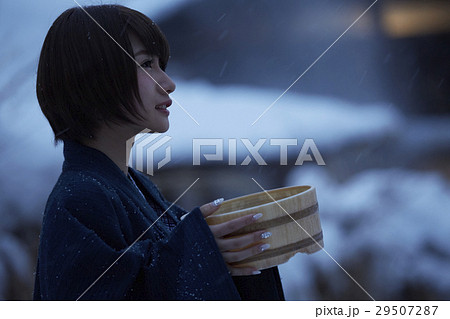 女子旅 雪景色の温泉 女子旅 雪景色の温泉 29507287