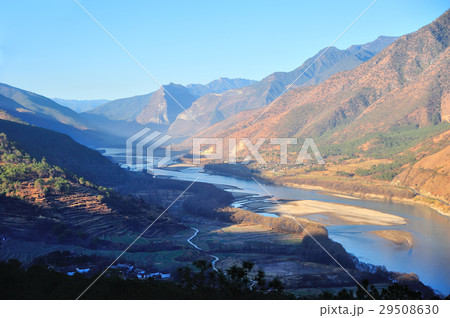 Yangtze First Bend Yangtze First Bend 29508630