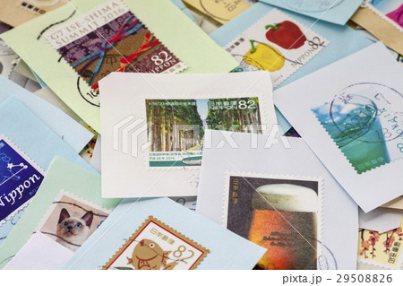 切り抜かれた古切手 切り抜かれた古切手 29508826