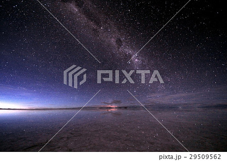 ウユニ塩湖の星空 29509562