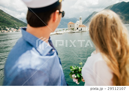 honeymoon couple travel Europe honeymoon couple travel Europe 29512107