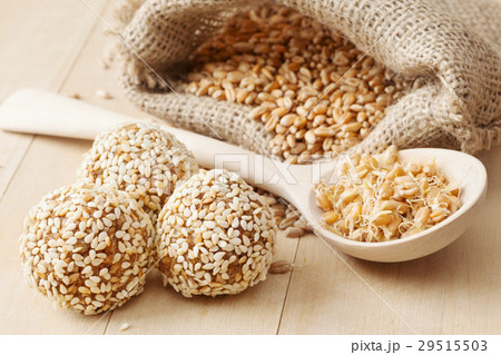 macrobiotic healthy food 29515503