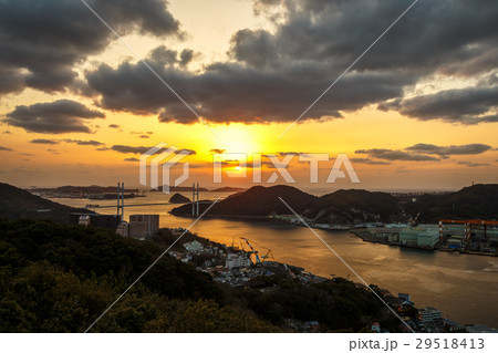 長崎の夕陽 29518413