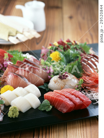 刺身盛り合わせ 29520844