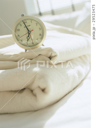 目覚まし時計とリネン 目覚まし時計とリネン 29523475