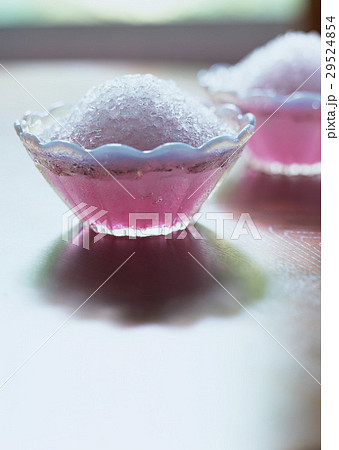 イチゴ味のかき氷 29524854