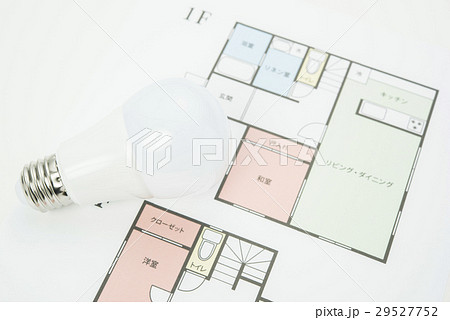 LED電球と住宅図面 29527752