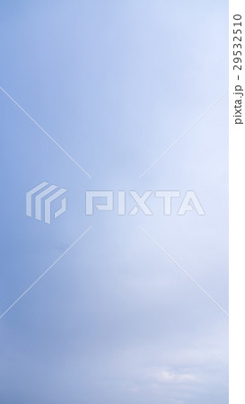 3月の曇り空（縦） 29532510