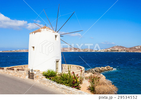 Wndmill in Parikia, Paros 29534552