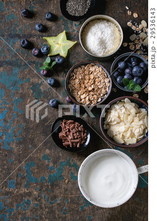 Yogurt smoothie bowl Yogurt smoothie bowl 29536143