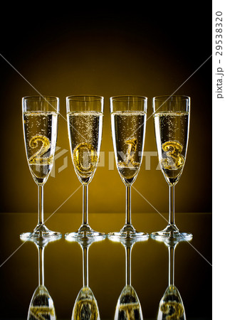 champagne champagne 29538320