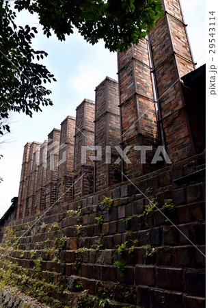 登り窯10本煙突の写真素材 [29543114] - PIXTA