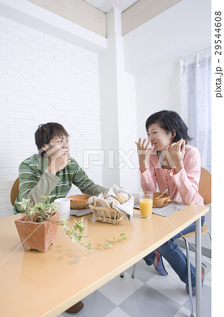 朝食シーン 朝食シーン 29544608