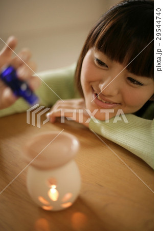 アロマセラピー 29544740