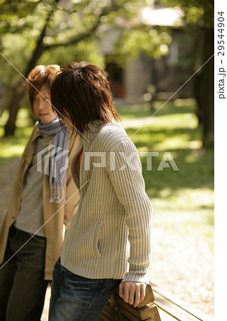 若い男性 29544904