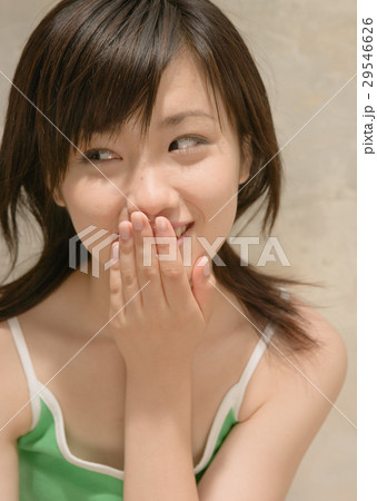 若い女性 29546626