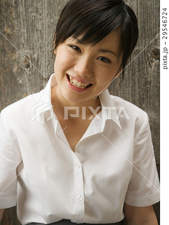 笑顔の女子高生 29546724
