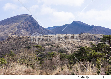 えびの高原の韓国岳と硫黄山　宮崎県 29555156
