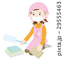 掃除をする女性 29555463