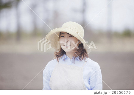 畑　女性 29556579